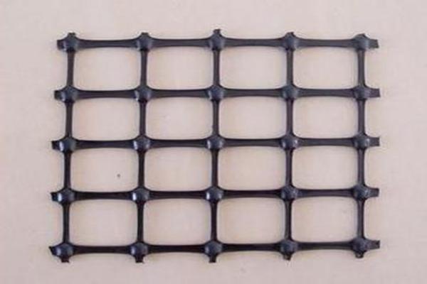 一文看懂凸結點鋼塑土工格柵的固定方法  第1張