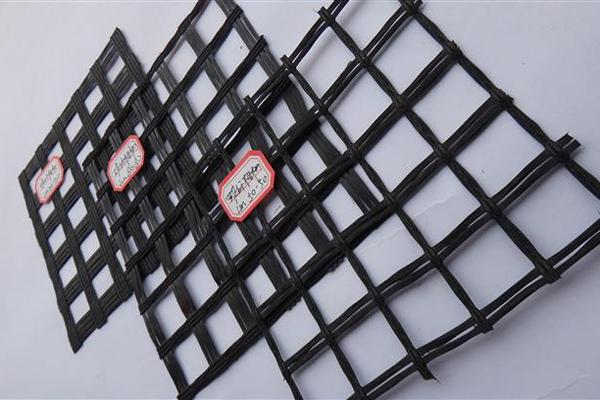 地理環境對土工格柵性能的影響及其研究現狀  第1張