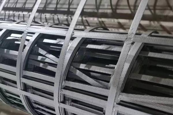 鋼塑土工格柵生產工藝揭秘  第2張