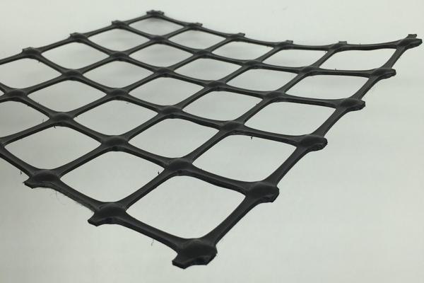 土工格柵的優點有哪些?為什么選用土工格柵? 第3張